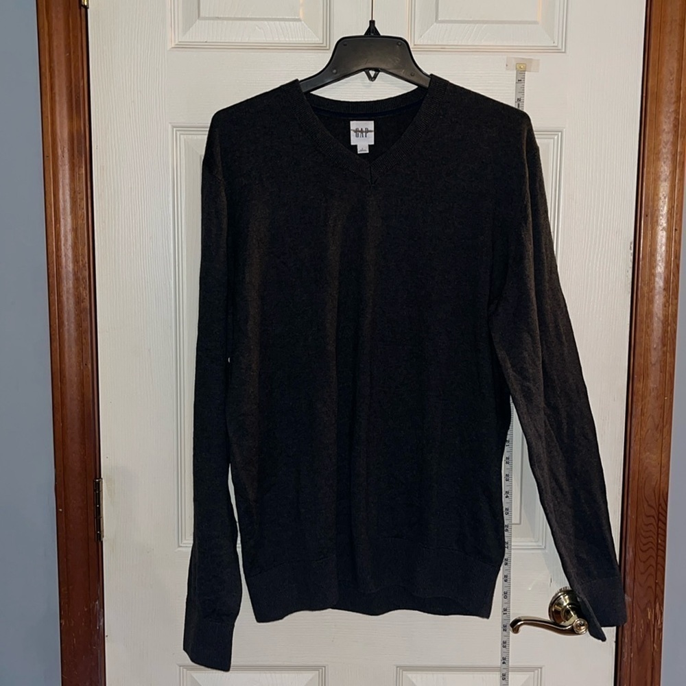 New-Gap-L-Charcoal Gray-V-Neck,Long Sleeve,100% Cotton,Ribbed, Pull Over Sweater